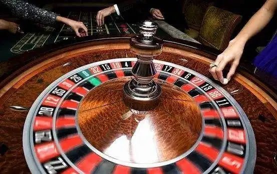 royal x 777 Exclusive Dice Rooms